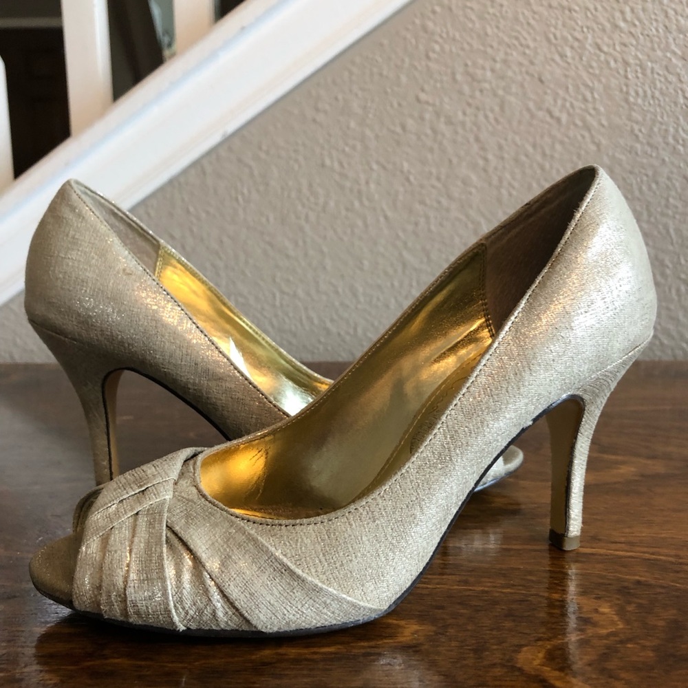 Gold/Silver metallic sheen Nina heels